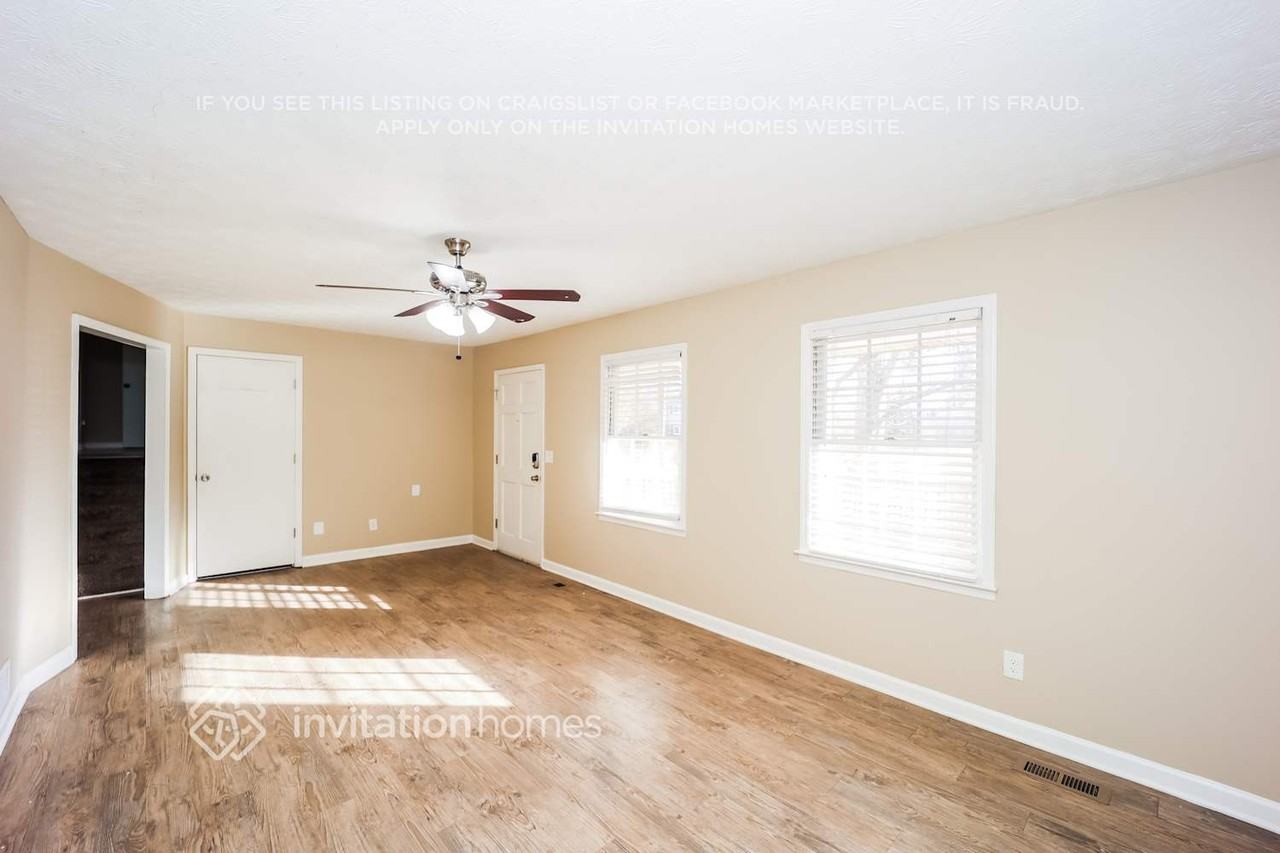 5444 Wilder Dr - Photo 5 of 19