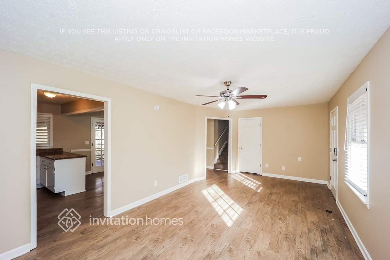 5444 Wilder Dr - Photo 6 of 19