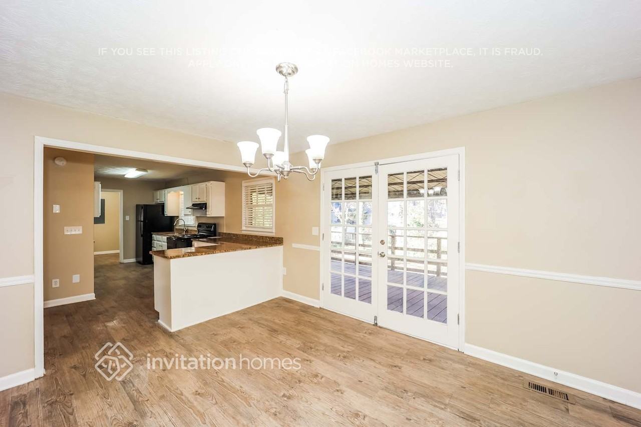 5444 Wilder Dr - Photo 7 of 19