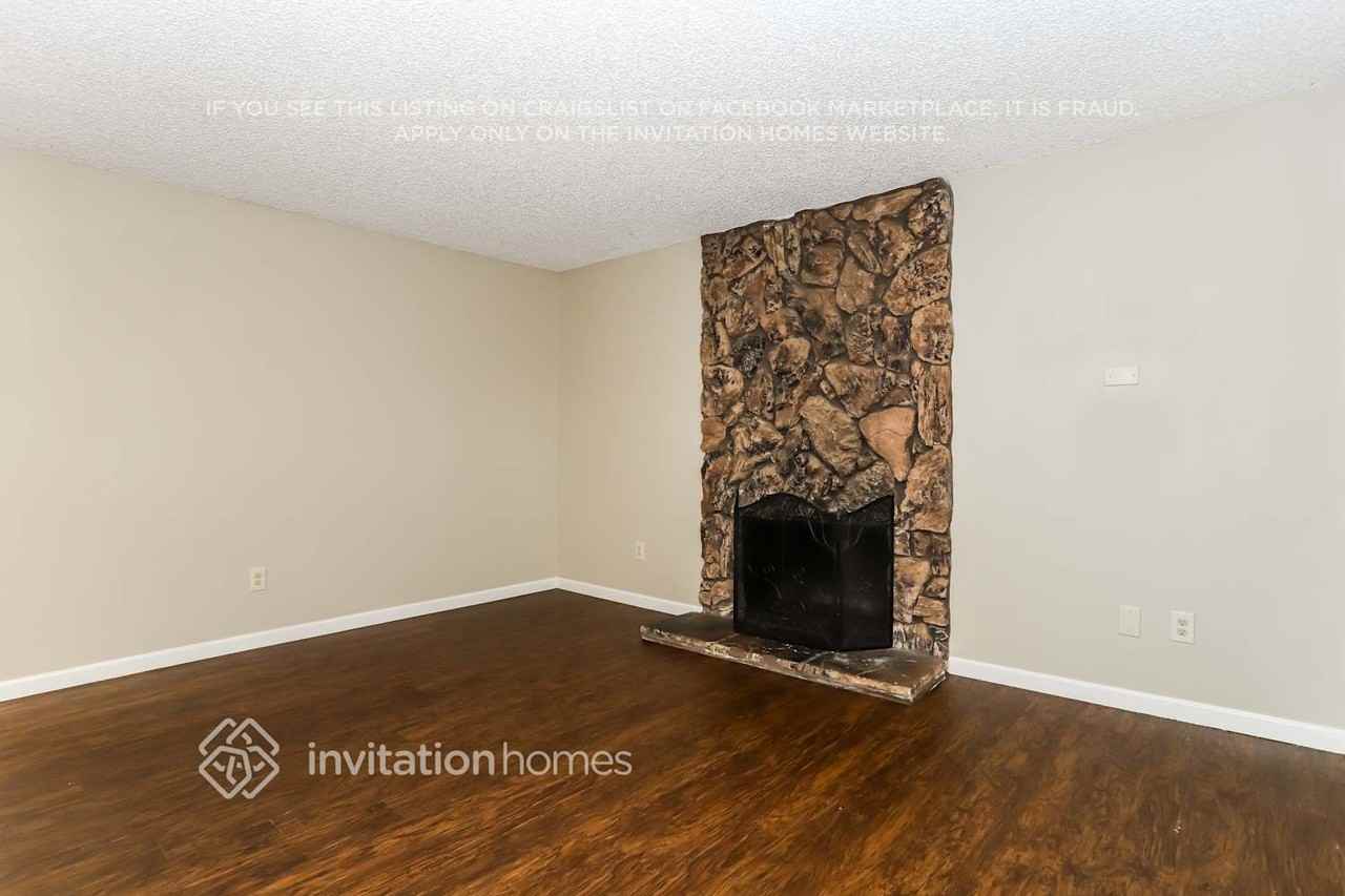 9926 Burline St - Photo 4 of 17