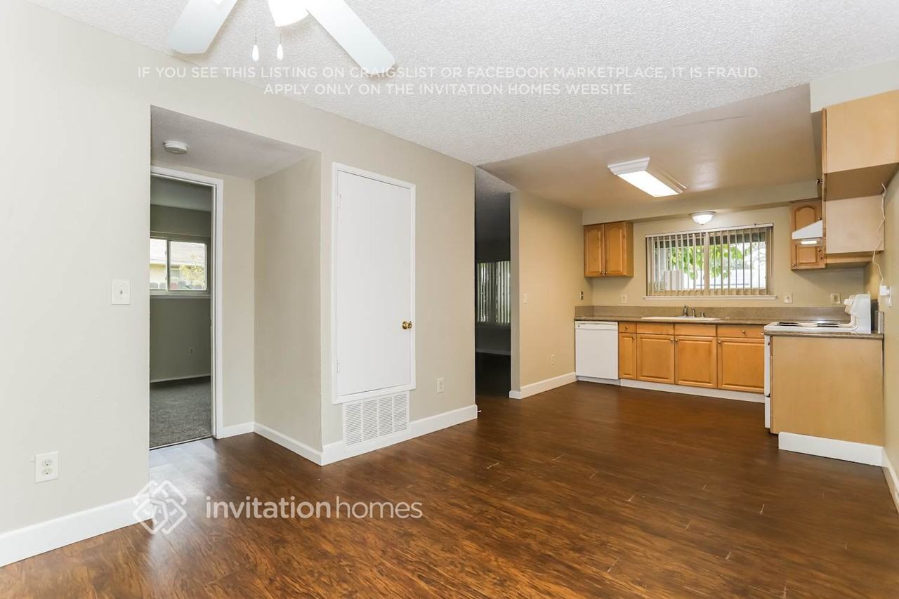 9926 Burline St - Photo 5 of 17