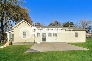 320 West Steele Street - Photo 1 of 1