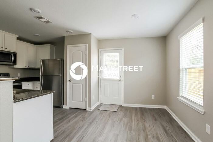 27126 Leonardo Dr - Photo 4 of 15