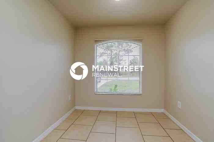 427 Vanetta Dr - Photo 5 of 16