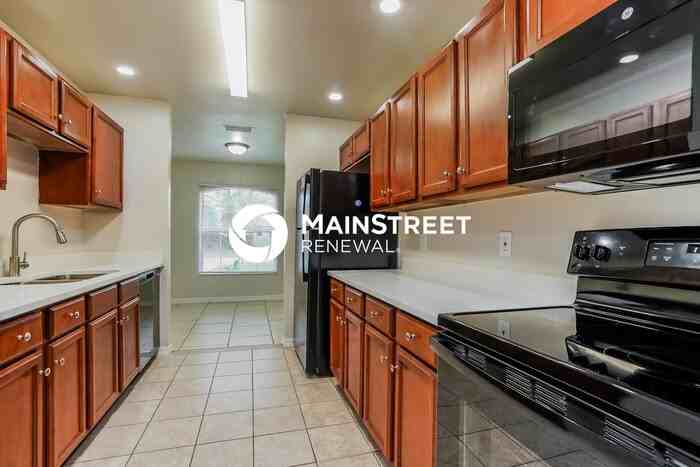 427 Vanetta Dr - Photo 7 of 16