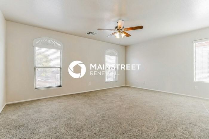 38372 N Amy Ln - Photo 7 of 17