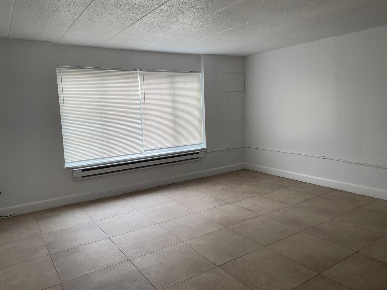 2815 2815 E 130th ST - 201A Small #201ASMALL - Photo 3 of 6