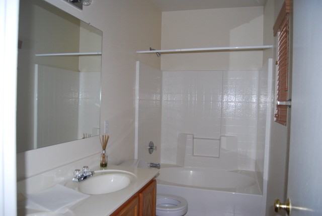 16049 Woodlands Avenue #1 - Photo 3 of 8