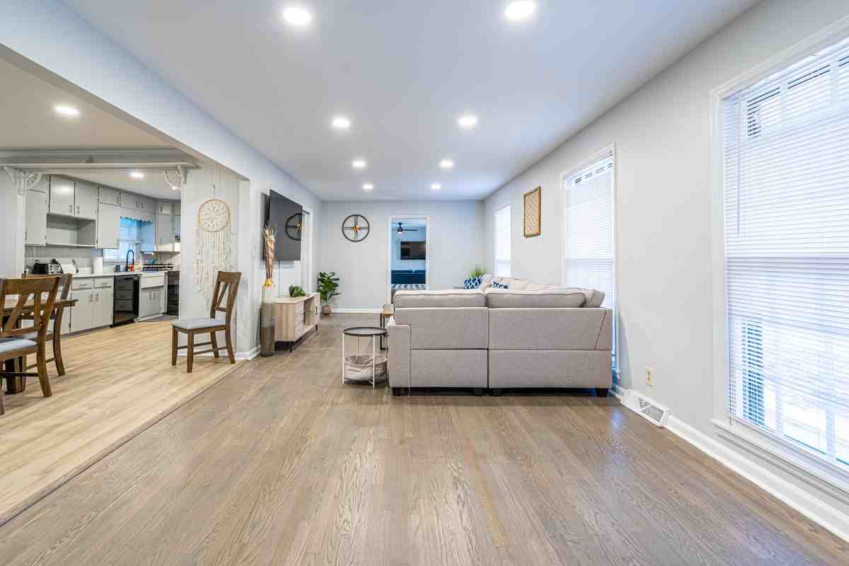 804 Vestavia Place Southeast #1 - Photo 3 of 25