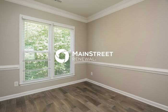 1511 Groveland Trl - Photo 3 of 18