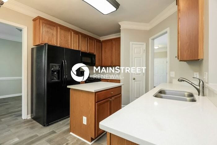 1511 Groveland Trl - Photo 4 of 18