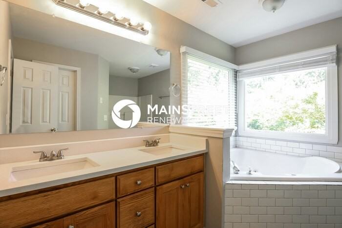 1511 Groveland Trl - Photo 7 of 18