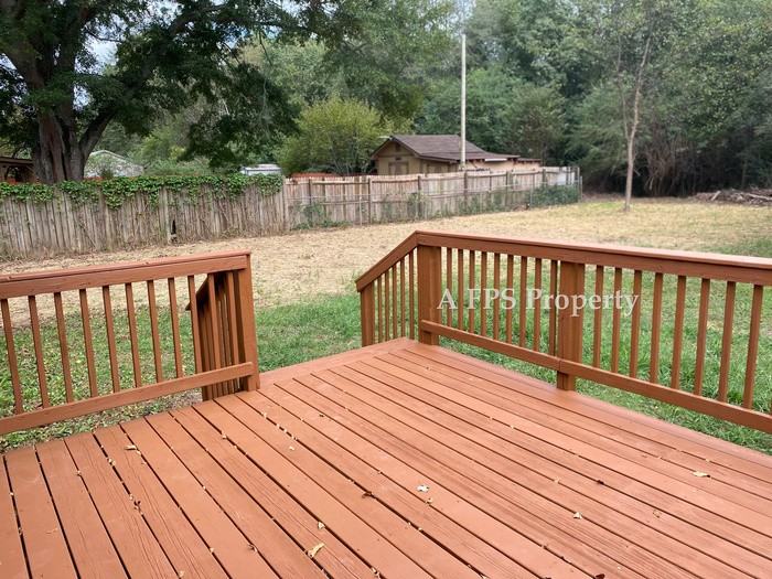 194 Clairmount Drive Southeast - Photo 5 of 20