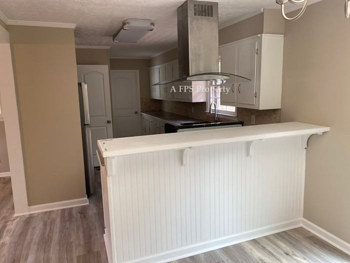 194 Clairmount Drive Southeast - Photo 6 of 20