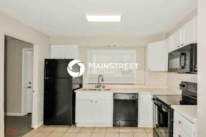 8412 Chalons Court - Photo 5 of 16