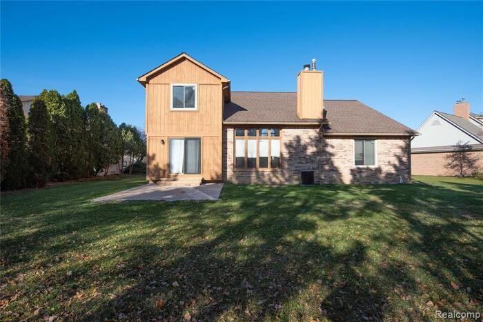 2358 Saffron Court - Photo 2 of 21