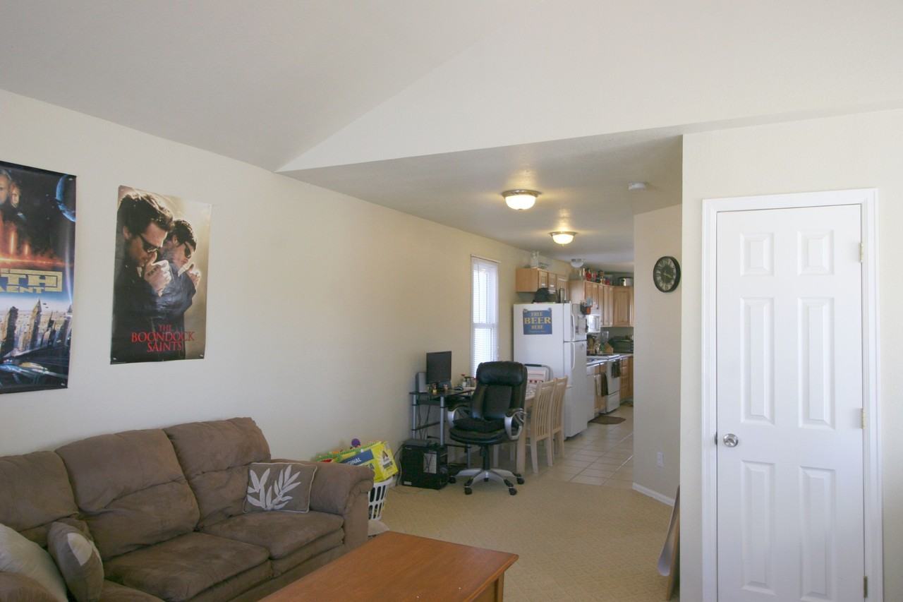 423 East 6th Street #NA - Photo 5 of 12