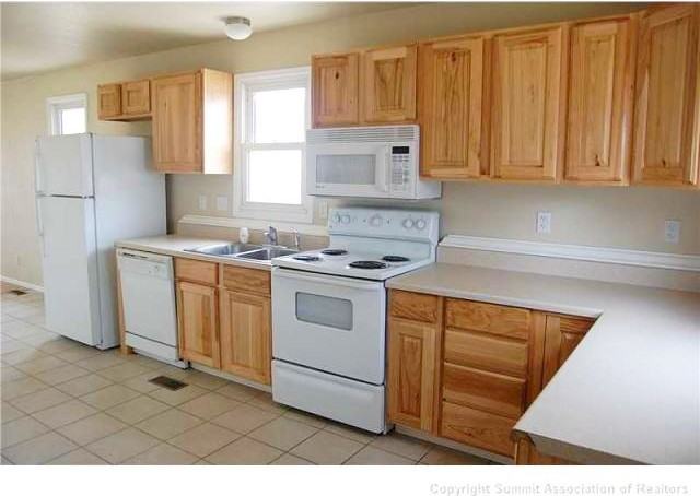 423 East 6th Street #NA - Photo 7 of 12