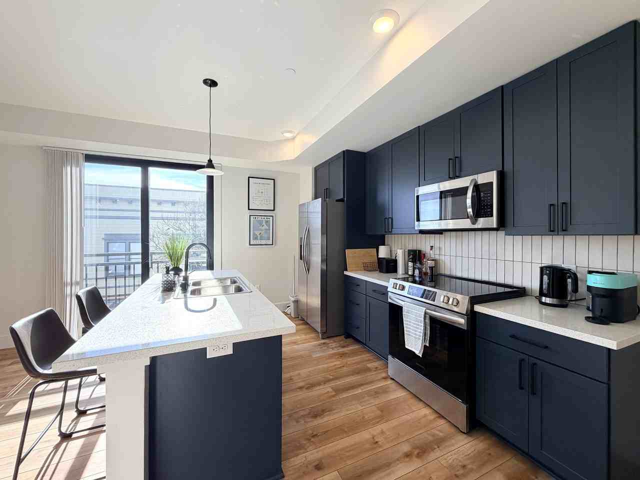 138 E St #307 - Photo 4 of 16