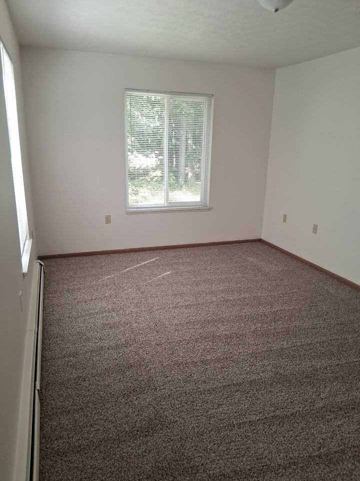 1721 Raleigh Avenue #04 - Photo 2 of 5