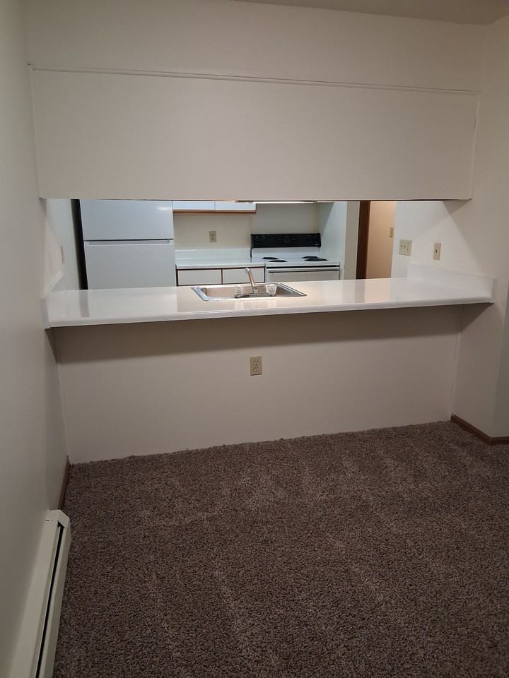 1721 Raleigh Avenue #04 - Photo 3 of 5