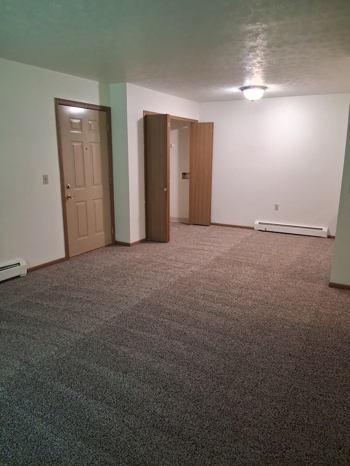 1721 Raleigh Avenue #04 - Photo 4 of 5