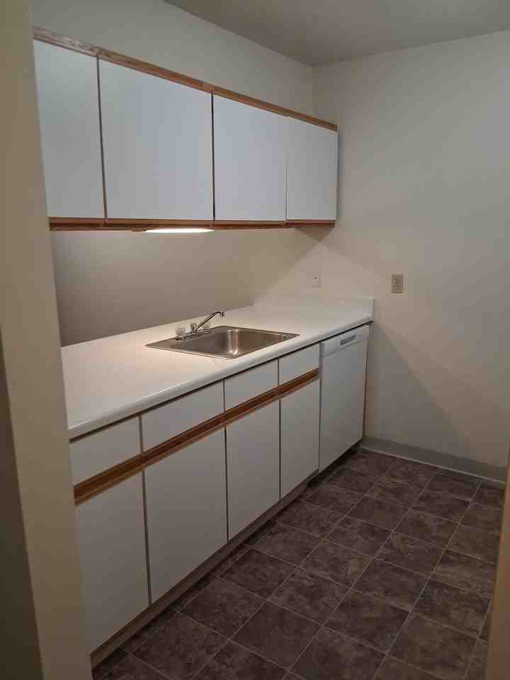 1721 Raleigh Avenue #04 - Photo 5 of 5