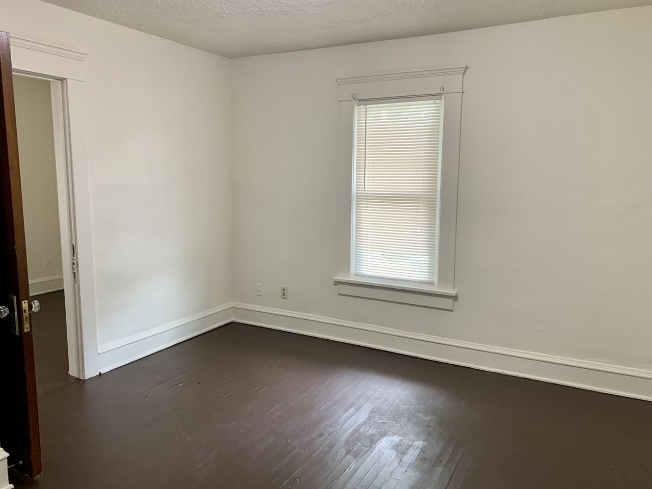 201 Broad Avenue Northwest #NA - Photo 7 of 10