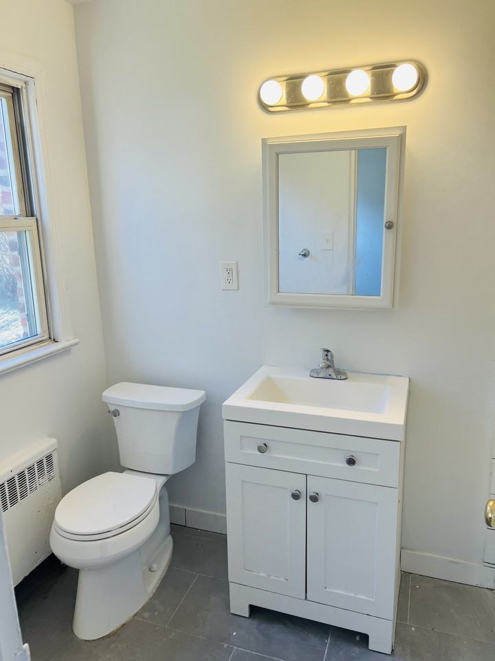 294 West Post Road #1F - Photo 2 of 4