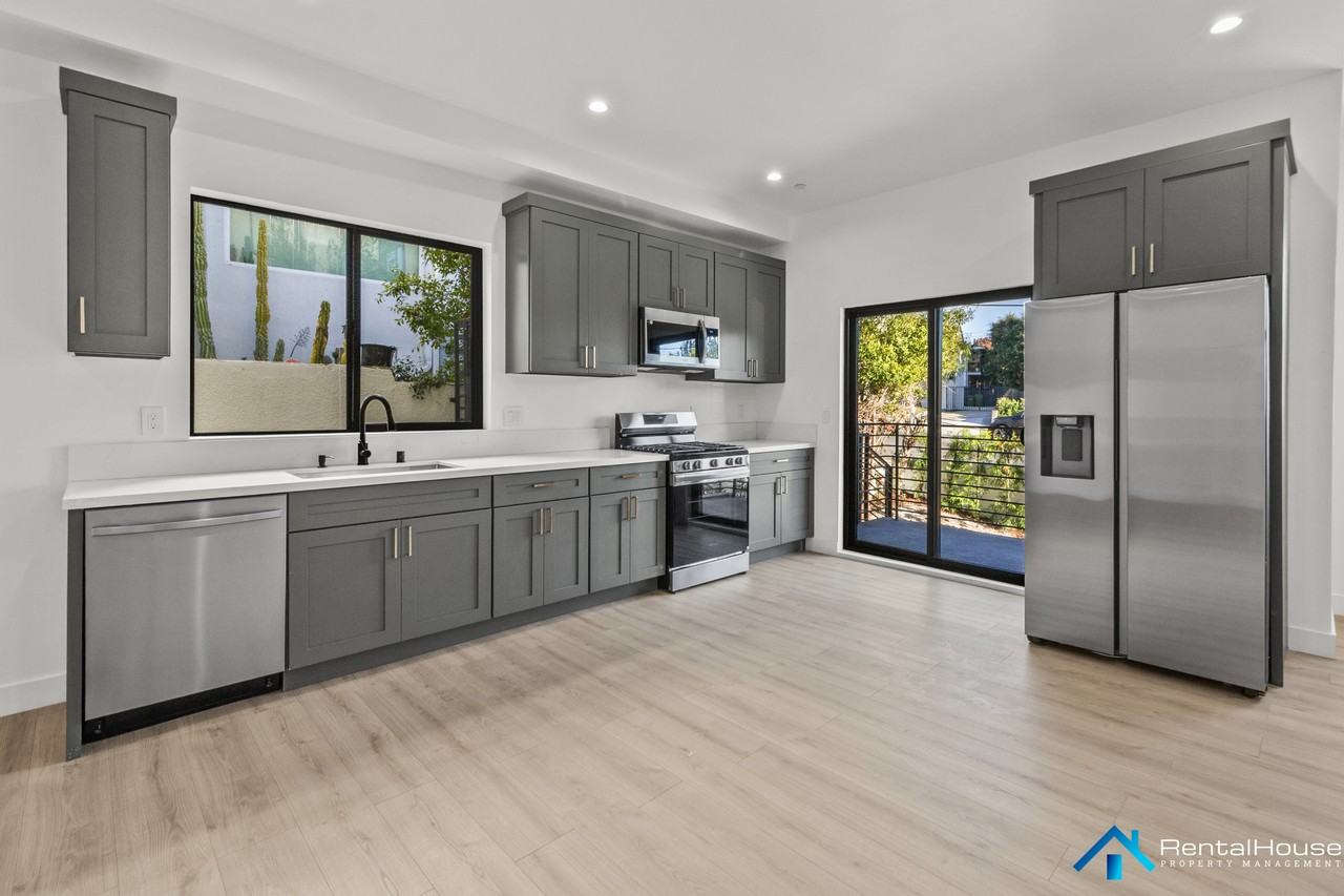 2821 Avenel Street #A - Photo 3 of 25