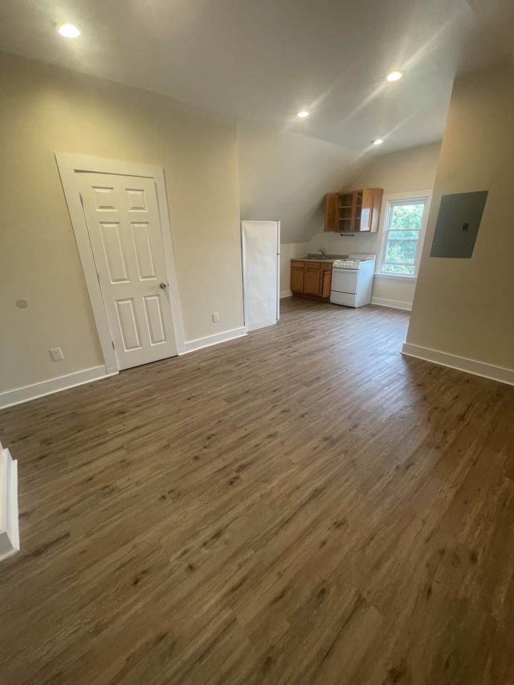 710 Connecticut Avenue #3 - Photo 2 of 8