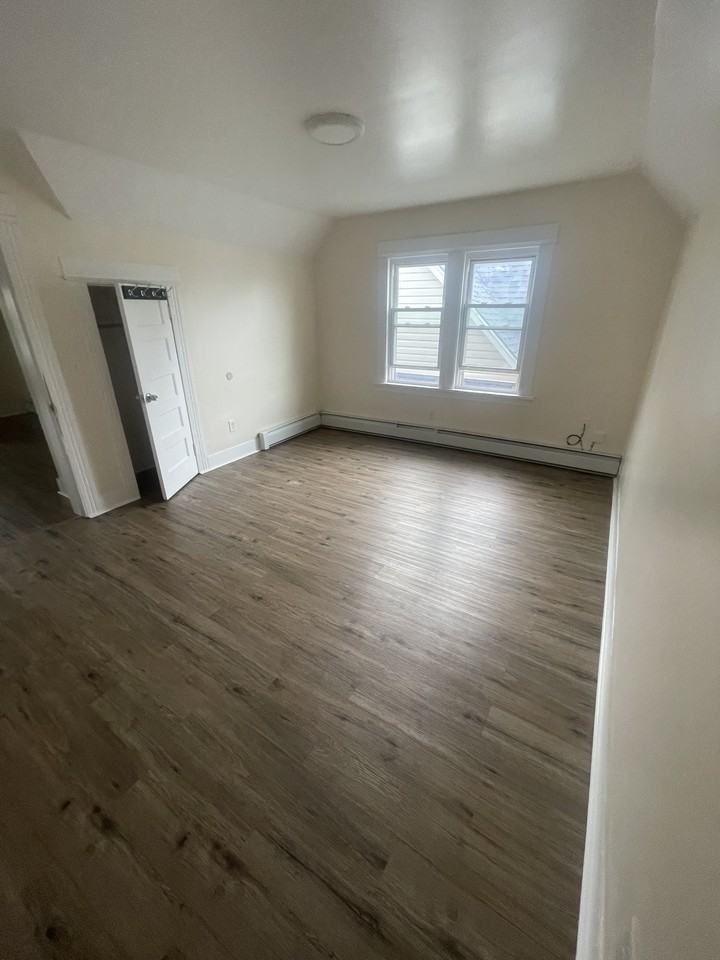 710 Connecticut Avenue #3 - Photo 6 of 8