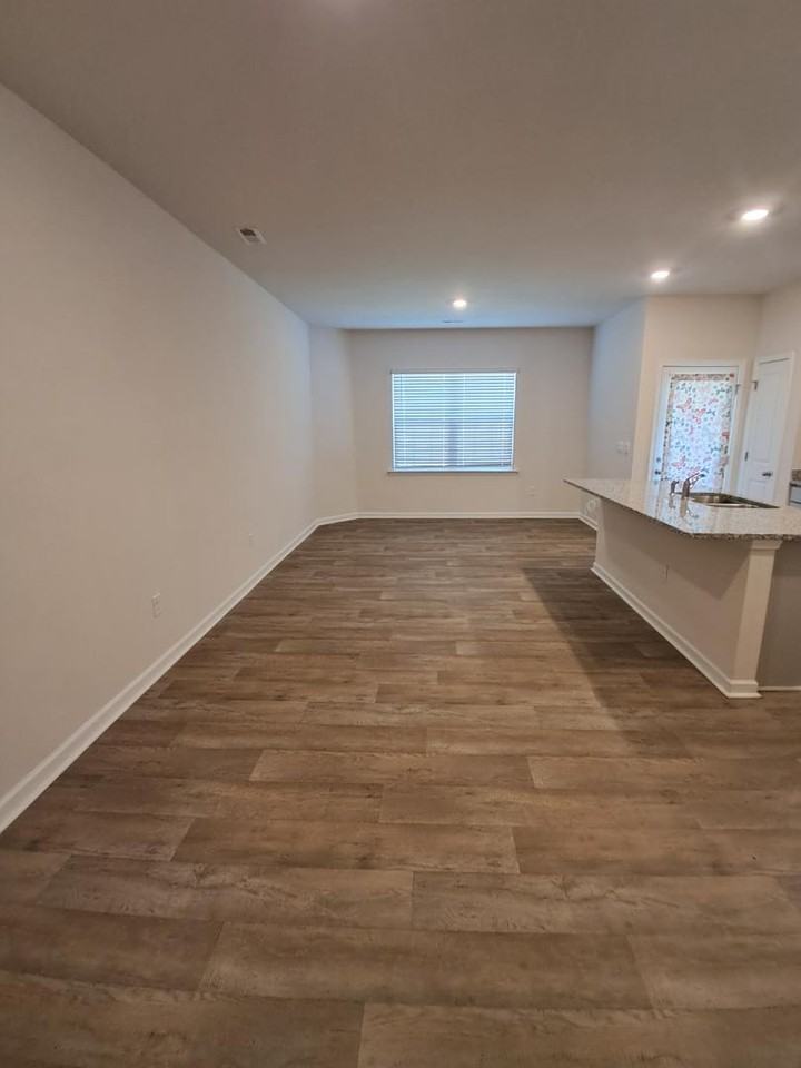 1204 Gracie Lane - Photo 4 of 11