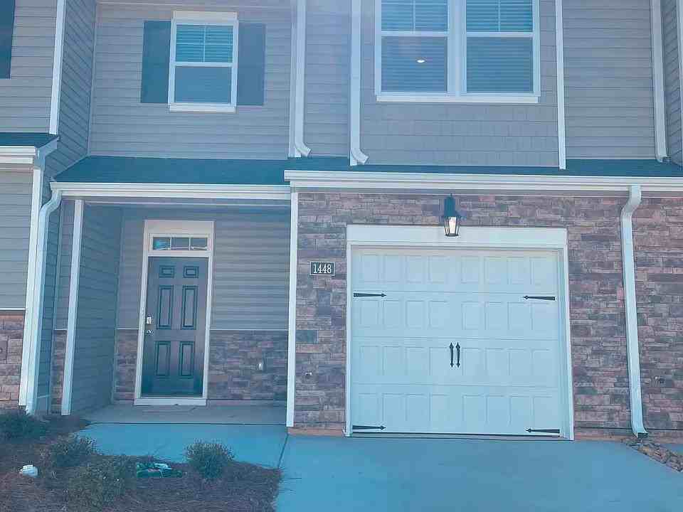 1448 Amberview Ln - Photo 2 of 20