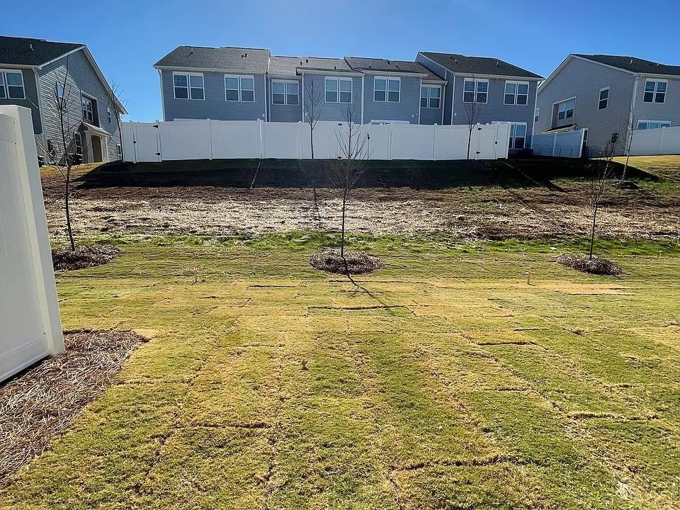 1448 Amberview Ln - Photo 7 of 20