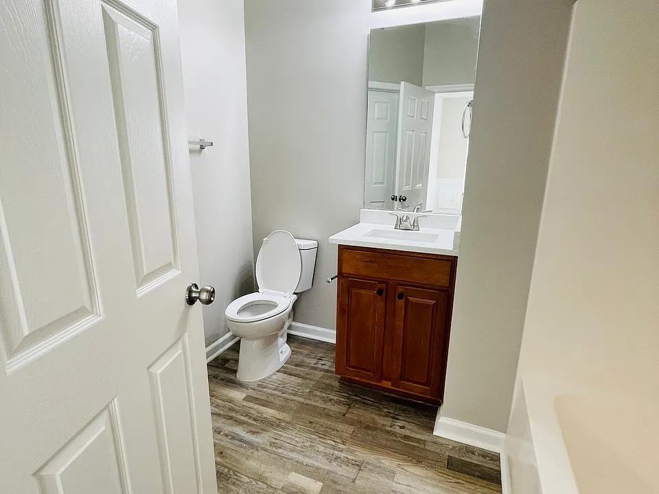 411 Plank Bridge Way - Photo 5 of 20