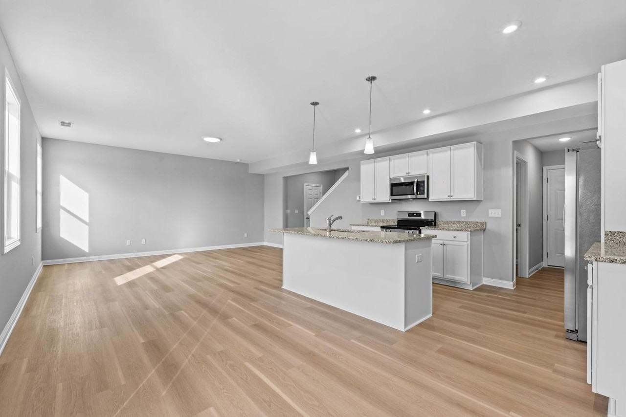 105 Lambert Field - Photo 7 of 20