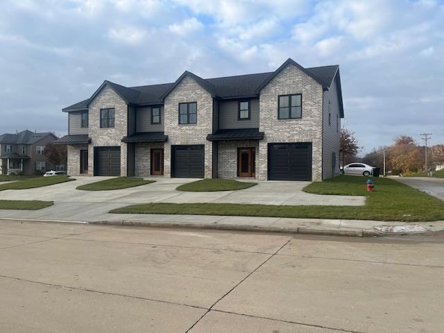 6711 New Town Avenue - Photo 2 of 8