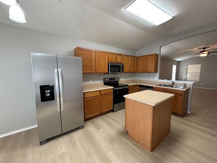 306 Mossy Rock Dr - Photo 6 of 23