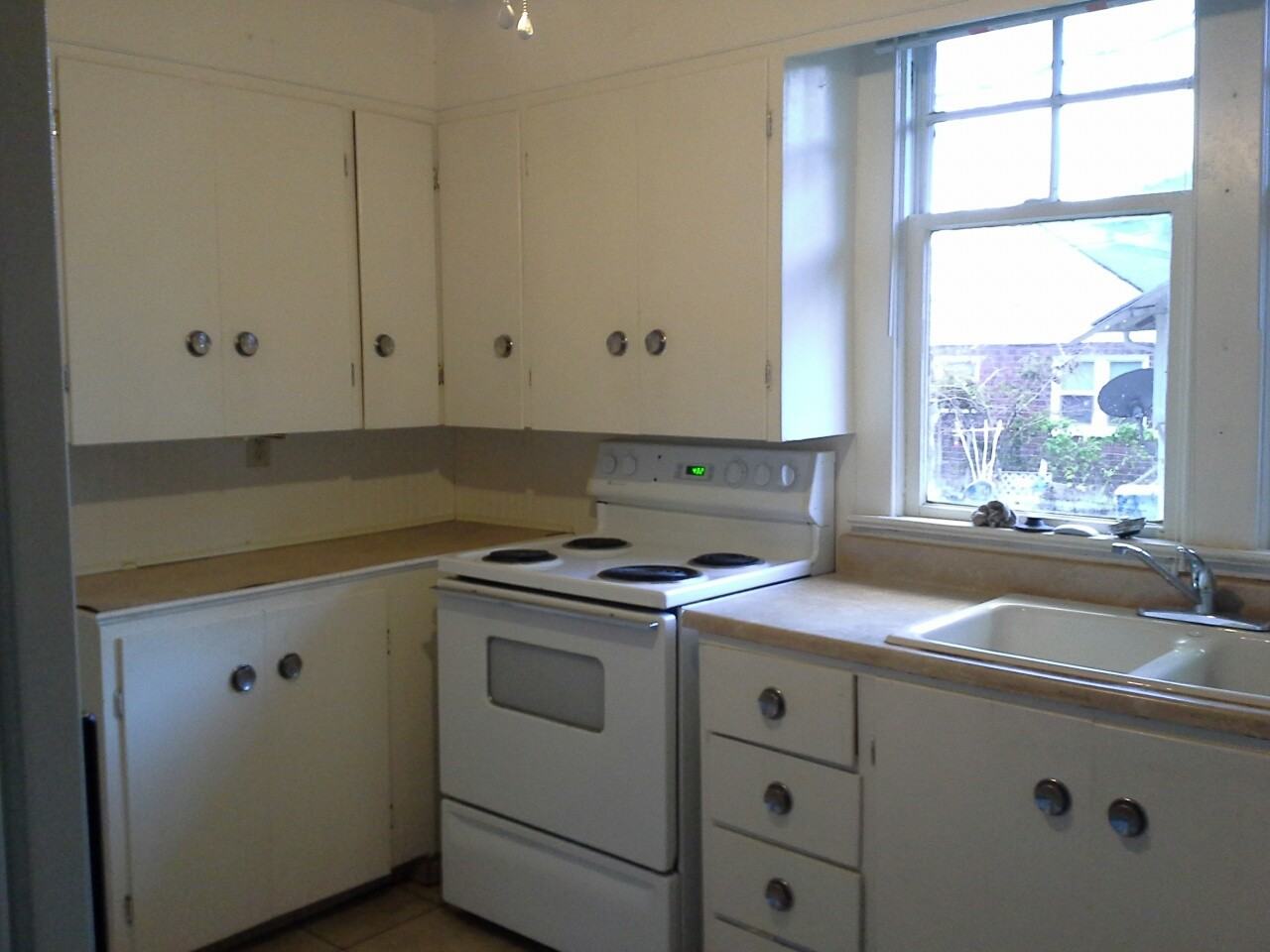 770 Cottage Street Northeast #1 - Photo 4 of 9