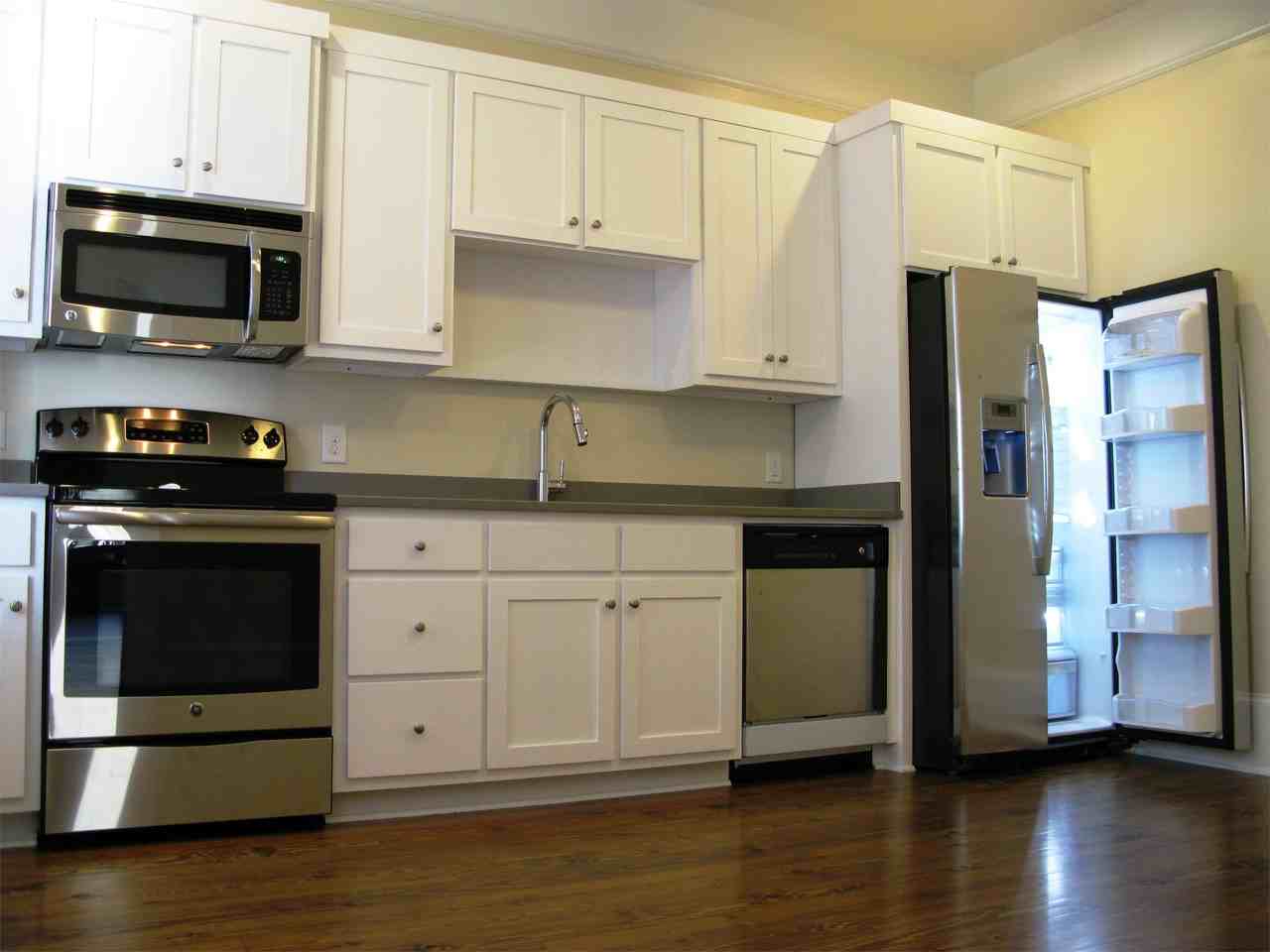 785 Boulevard #1 - Photo 3 of 22