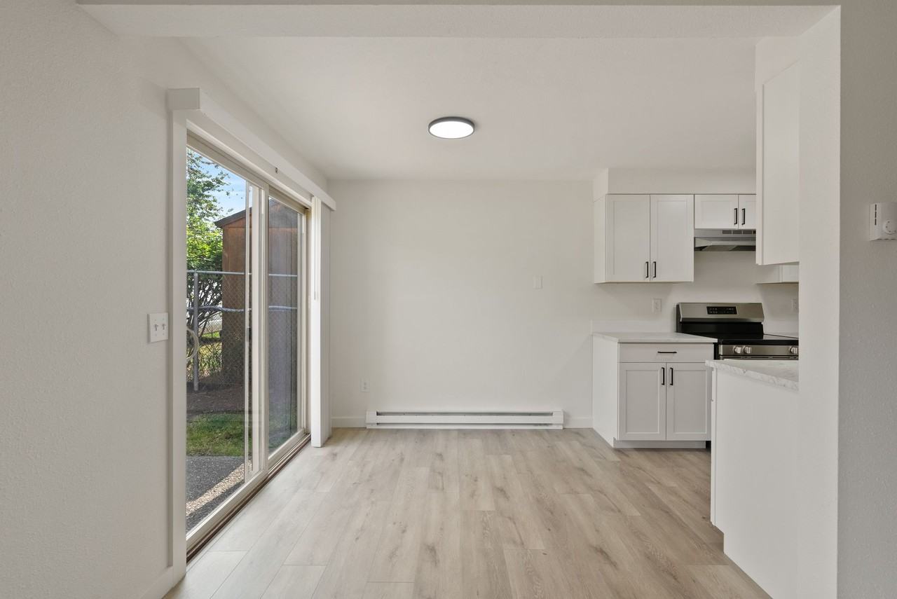 208 W 13th Ave #3 - Photo 6 of 23
