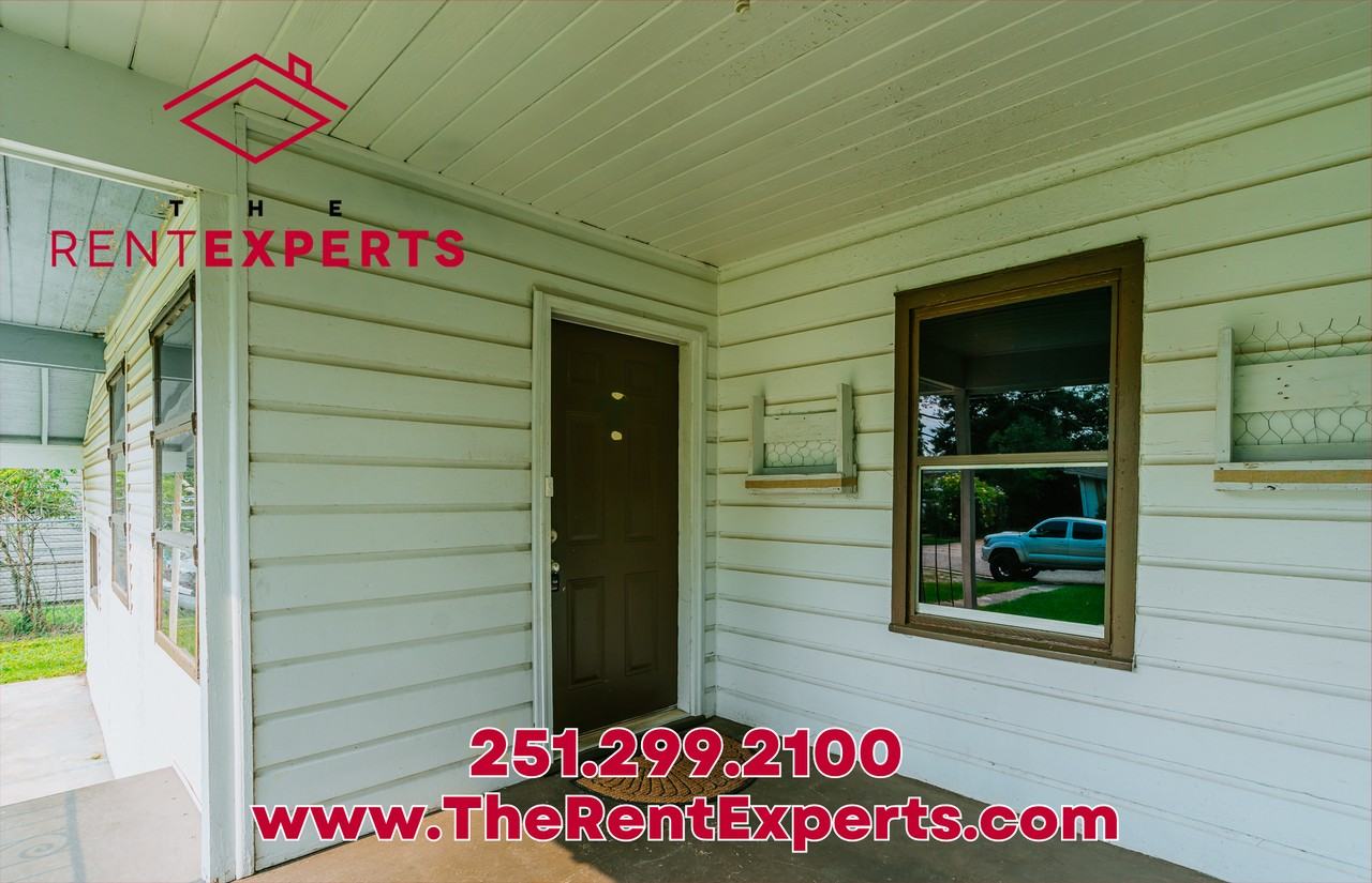 100 Esplande Avenue #1 - Photo 3 of 23