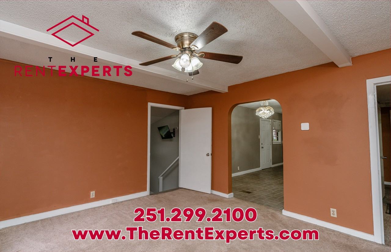 100 Esplande Avenue #1 - Photo 4 of 23