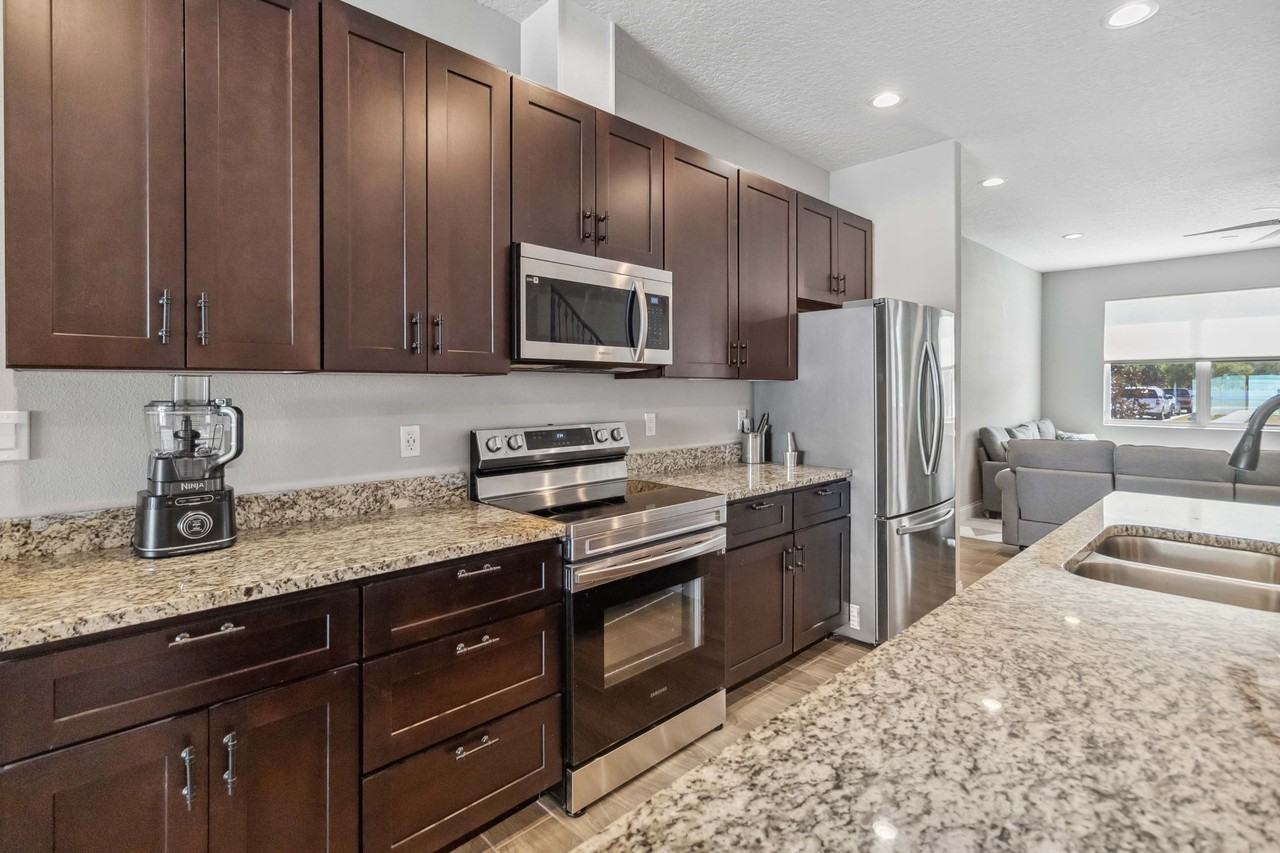 6592 Taxiway Cir #1 - Photo 3 of 21