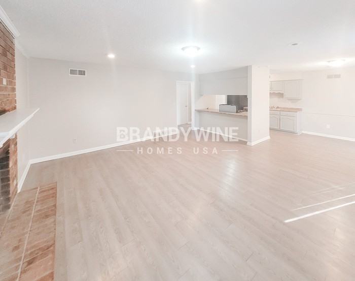 4031 Friendly Way - Photo 5 of 29