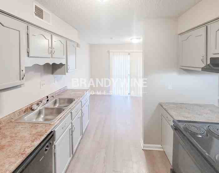 4031 Friendly Way - Photo 7 of 29