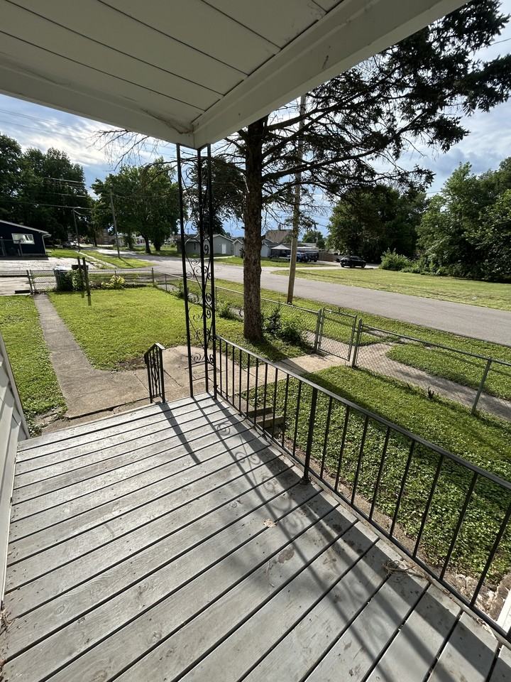 1501 South 8th Street #1 - Photo 5 of 7