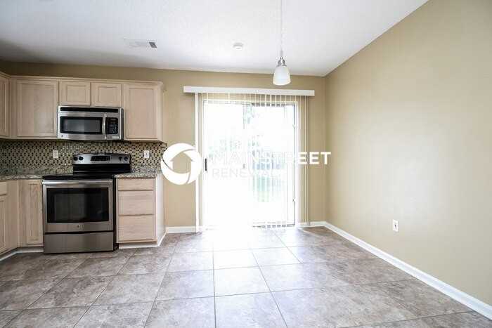 7327 Fox Creek Drive - Photo 7 of 17