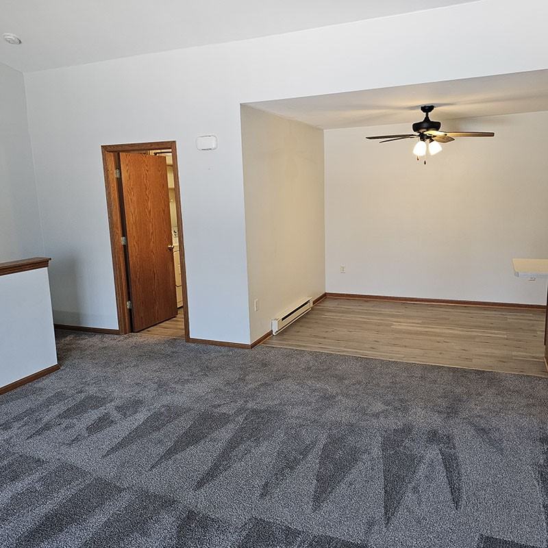 284 Minz Park Cir #4 - Photo 4 of 20